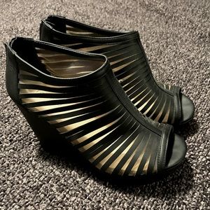 Torrid Strappy Wedge Heels - Wide Width - Size 10
